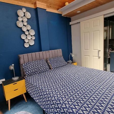 Glebe House, Private Entrance, Free Parking On Drive, Self Check In, Netflix Bed and Breakfast Ashford  Buitenkant foto