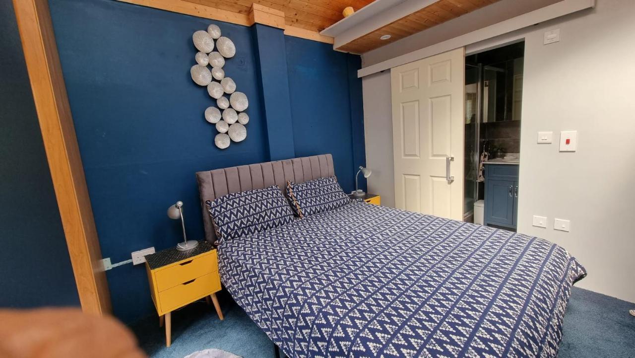 Glebe House, Private Entrance, Free Parking On Drive, Self Check In, Netflix Bed and Breakfast Ashford  Buitenkant foto